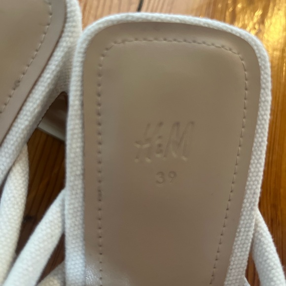 H&M Strappy Heeled Sandals - Picture 3 of 4